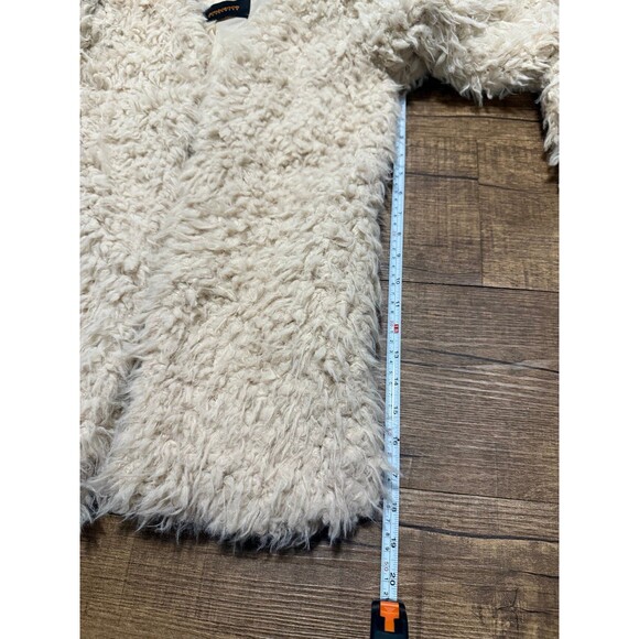 Shaggy cream beige faux fur jacket coat - Picture 7 of 8